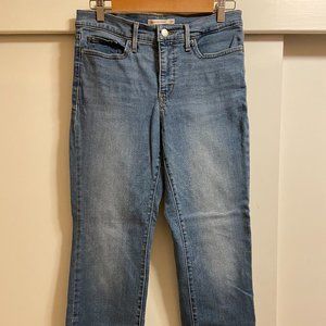 Levis 314 SHAPING STRAIGHT WOMEN'S JEANS -EUC